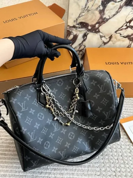 LOUISVUITTON сумка из канвы и натуральной кожи — фото 14