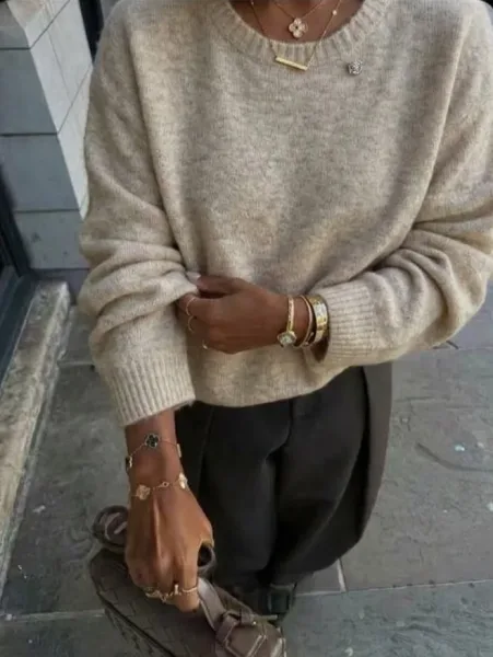 Базовый тонкий шерстяной джемпер для безупречных образов на каждый день — фото 13