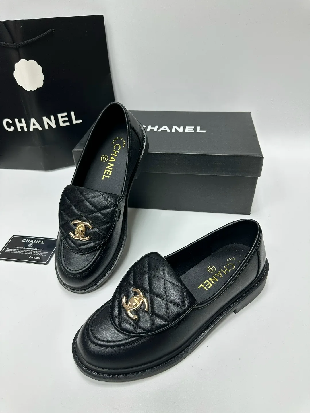 Туфли женские CHANEL, кожа — фото 1