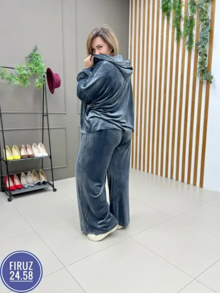 Костюм женский из велюра — фото 6