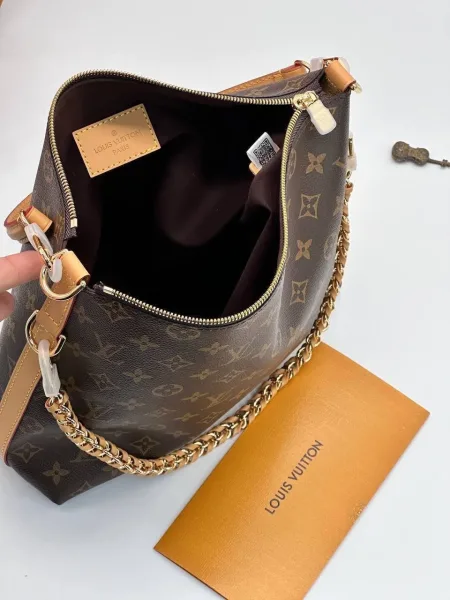 LOUISVUITTON сумка из натуральной кожи — фото 8