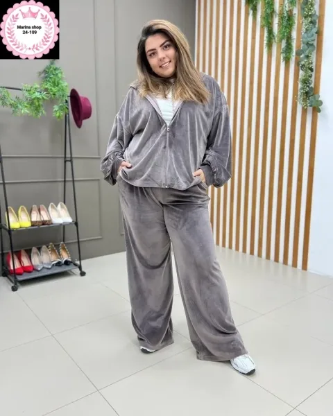 Костюм женский из велюра — фото 3