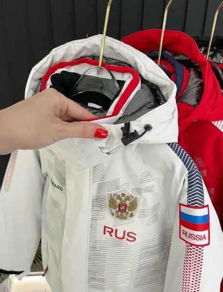 Спортивный костюм с мембраной, подходит для зимнего сезона — фото 10