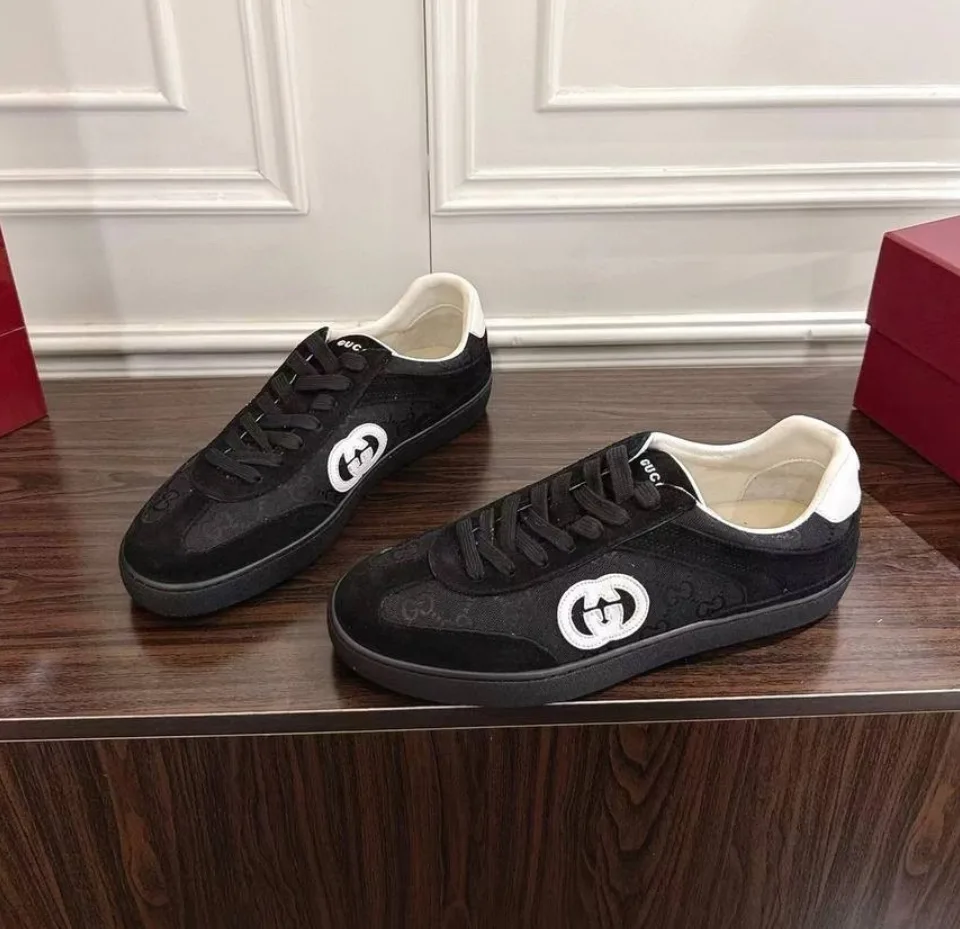 Gucci G75 замшевые кроссовки с контрастным белым знаком GG — фото 3