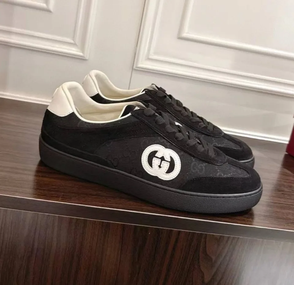 Gucci G75 замшевые кроссовки с контрастным белым знаком GG — фото 5