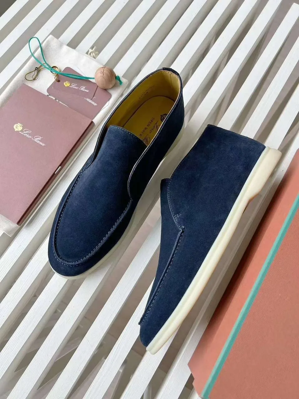 Лоферы Loro Piana из натуральной замши темно-синего цвета — фото 6