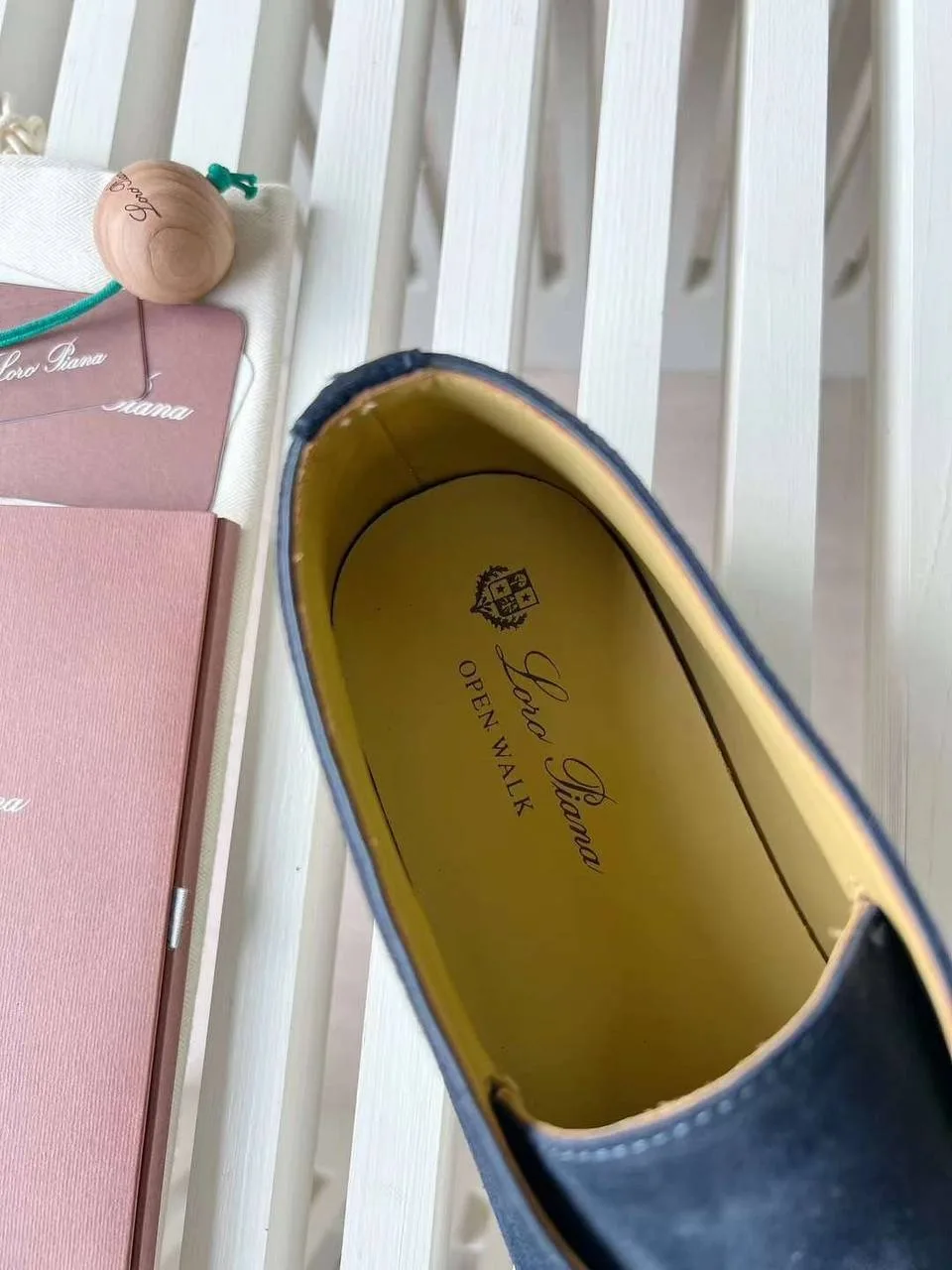 Лоферы Loro Piana из натуральной замши темно-синего цвета — фото 9