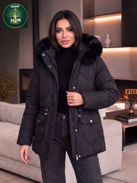 Женская куртка с наполнителем из синтепона — фото 4