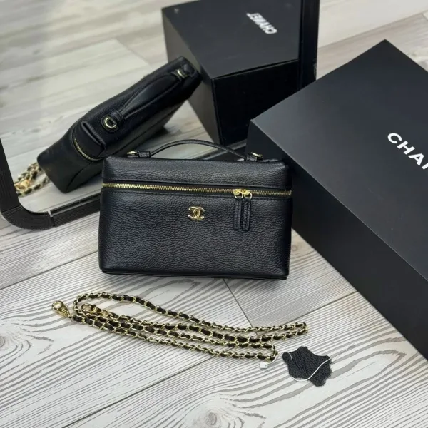CHANEL Сумка из натуральной кожи — фото 1