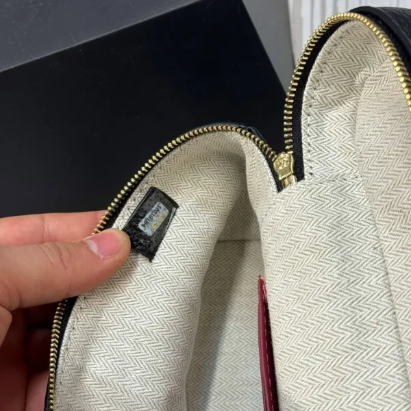 CHANEL Сумка из натуральной кожи — фото 9