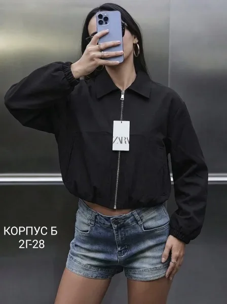 Бомбер от ZARA стиль и комфорт в каждом образе — фото 3