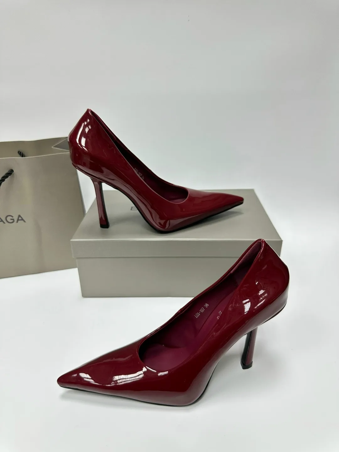 Balenciaga - туфли из кожи и атласа — фото 4