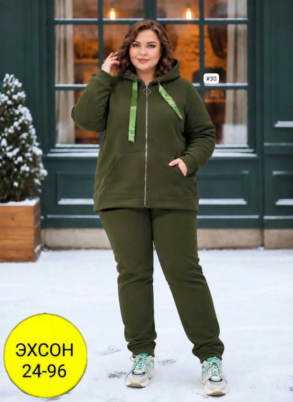 Женский спортивный костюм из плотного флиса — фото 1