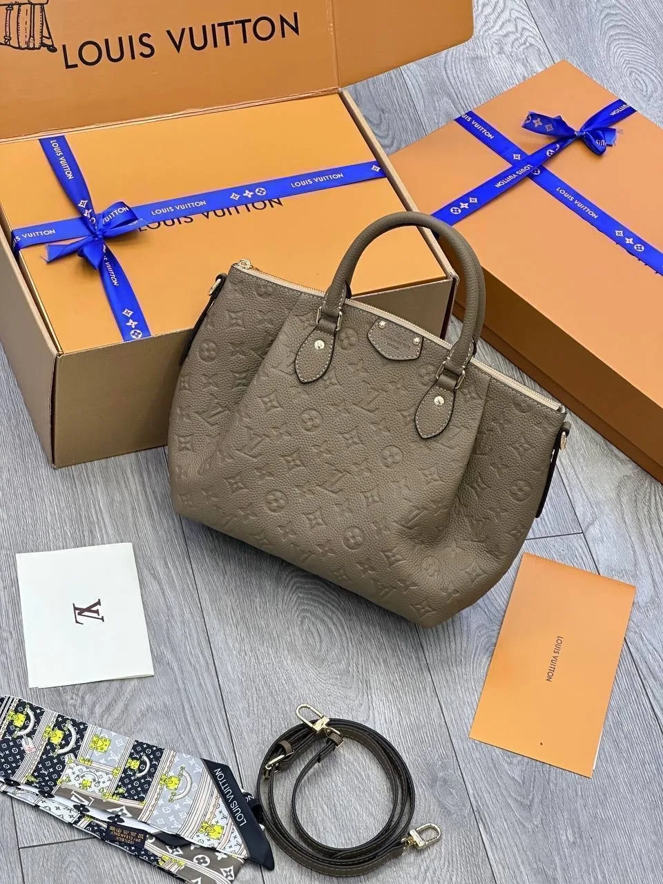 LOUISVUITTON, сумка из натуральной кожи — фото 2