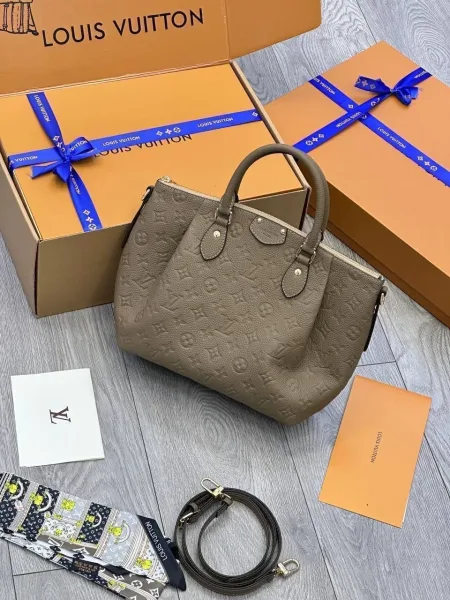 LOUISVUITTON, сумка из натуральной кожи — фото 2