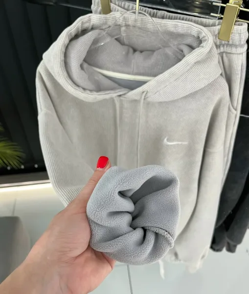 Спортивный костюм из трехнитки с начесом и подкладкой из флиса — фото 1