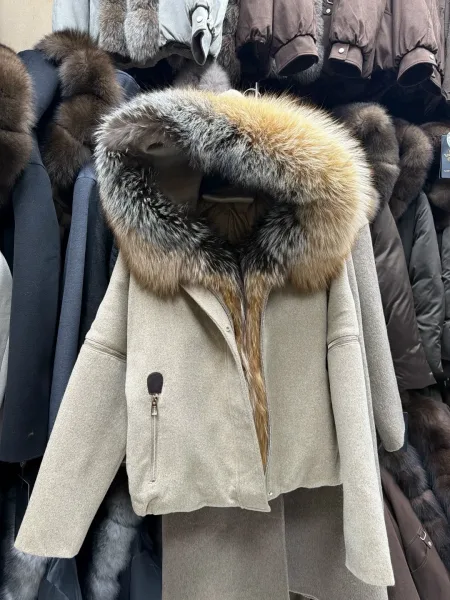 Пальто зимнее с капюшоном из кашемира и шерсти — фото 1