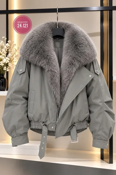 Тёплая и стильная куртка из джинсы с мягким мехом — фото 3