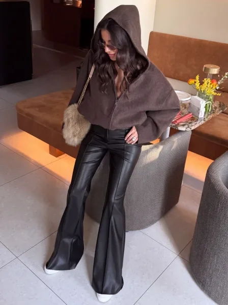 Эффектные костюмы с начёсом в стиле Sport Chic — фото 2