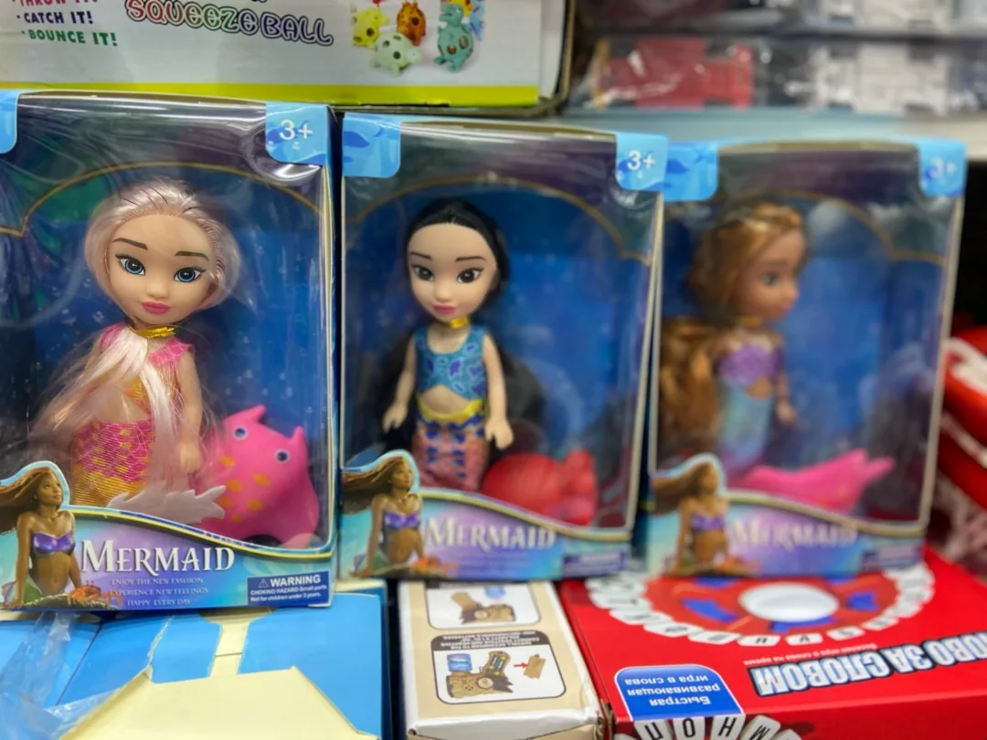 Мини кукла русалочка с игрушками в коробках — фото 4