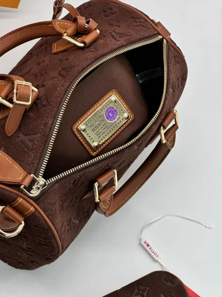 LOUISVUITTON, сумка из натуральной замши — фото 8