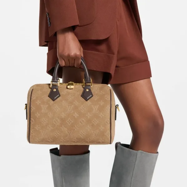 LOUISVUITTON, сумка из натуральной замши — фото 9