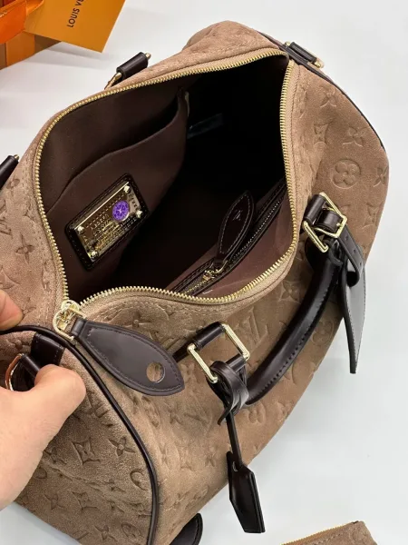 LOUISVUITTON, сумка из натуральной замши — фото 10