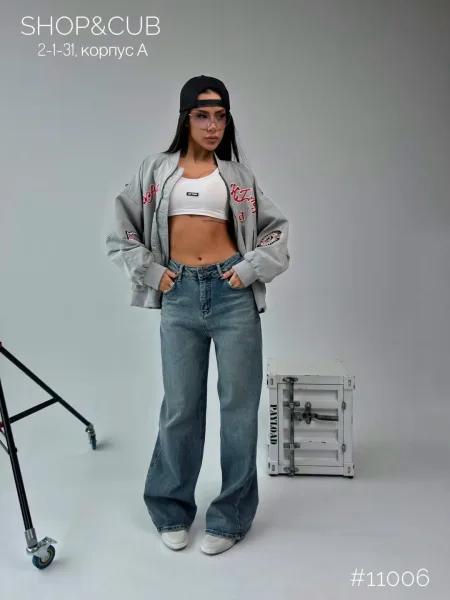 Джинсы из мягкого удобного DENIM с эластаном для свободного движения — фото 5