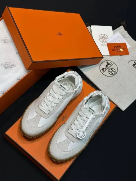 Женские кроссовки Hermès Jet с мягкой пяткой и контрастными вставками — фото 9