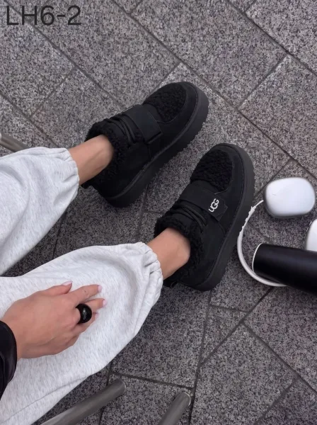Зимние ботинки UGG на платформе из premium-материала — фото 4