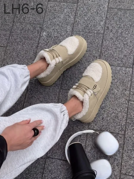 Зимние ботинки UGG на платформе из premium-материала — фото 12