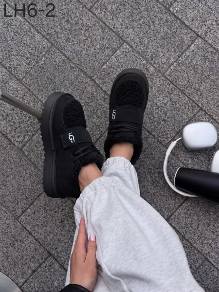 Зимние ботинки UGG на платформе из premium-материала — фото 30