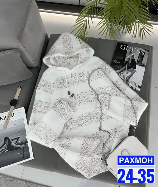 Свитер с капюшоном из смесовой ткани хлопок и полиэстер — фото 5