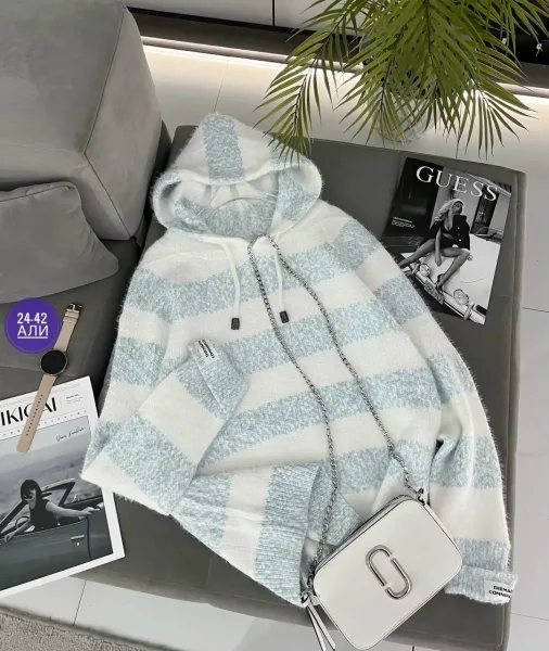 Свитер с капюшоном из смесовой ткани хлопок и полиэстер — фото 3