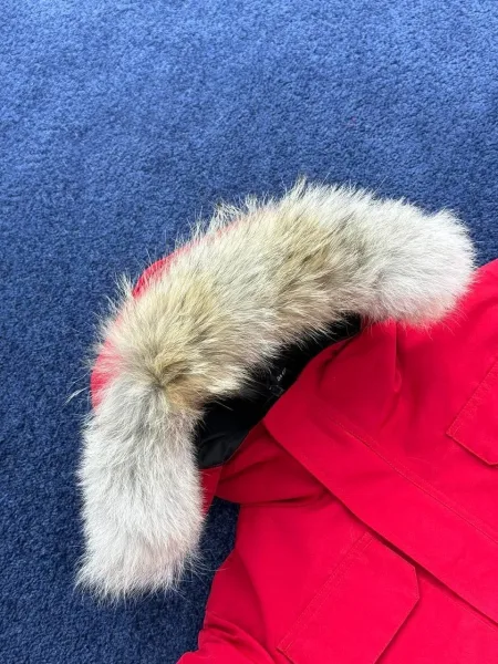 Куртка зимняя Canada Goose Expedition Kids, красная — фото 5