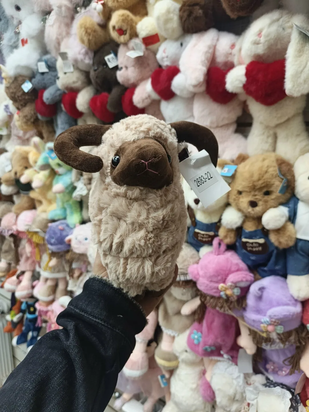 Мягкая игрушка барашка из качественного материала — фото 2