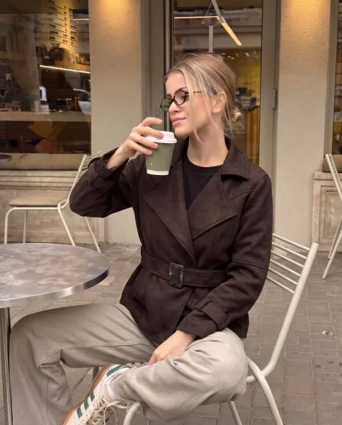 Люксовые тренчи в невероятно аккуратном и красивом пошиве — фото 2