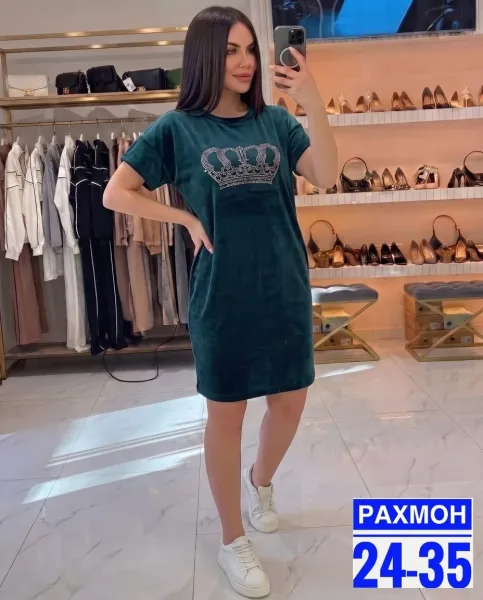 Платье из велюра — фото 1