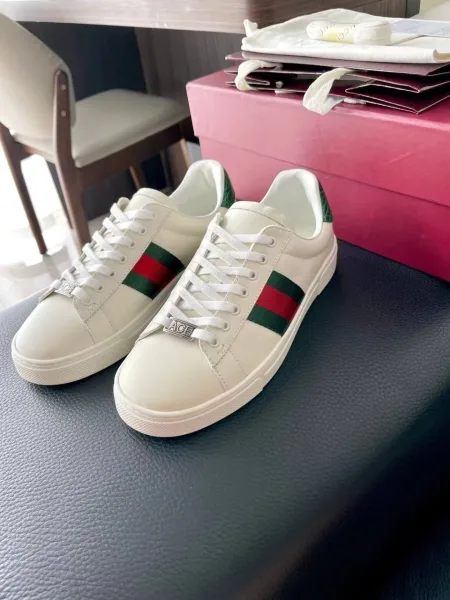 Женские кожаные кроссовки Gucci Ace — фото 4