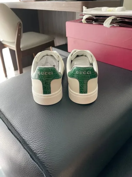 Женские кожаные кроссовки Gucci Ace — фото 8