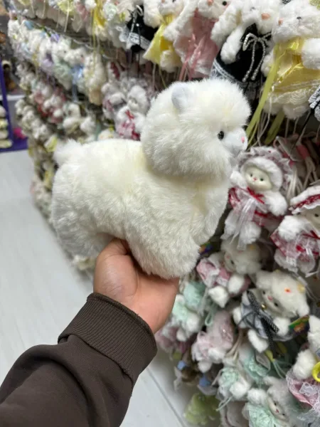Мягкая игрушка в виде барашка — фото 4