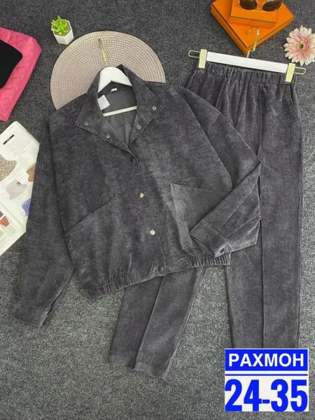 Костюм двойка из вельвета подходит как для деловых встреч — фото 5