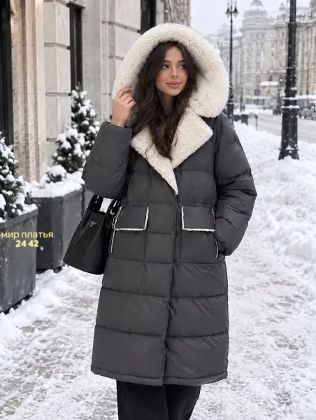 Женская зимняя куртка из холлофайбера — фото 7
