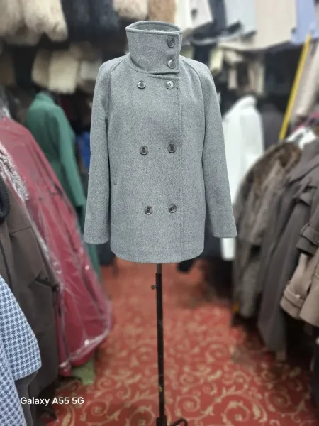 Пальто с воротником из микроворса — фото 4