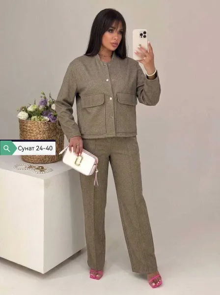 𝒩𝑒𝓌 𝒞𝑜𝓁𝓁𝑒𝓀𝓉𝒾𝑜𝓃 Женский спортивный костюм двойка выполнен из практичной, плотной ткани Кашемир Ёлка — фото 1