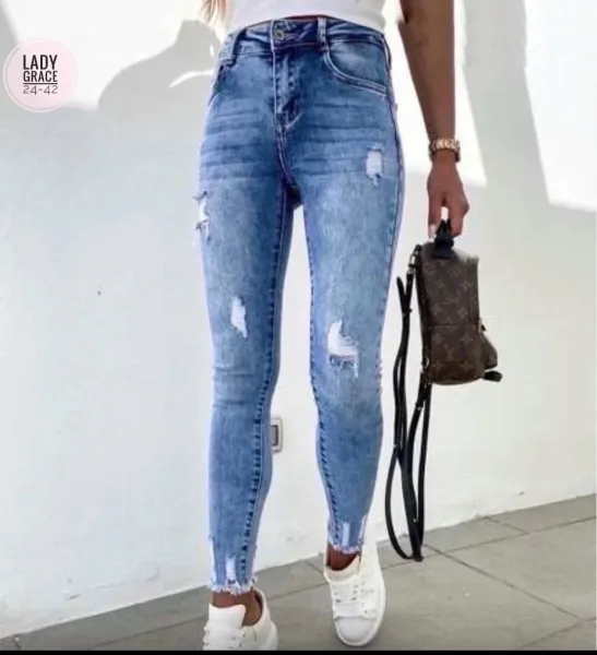 Джинсы из прочной ткани — фото 3