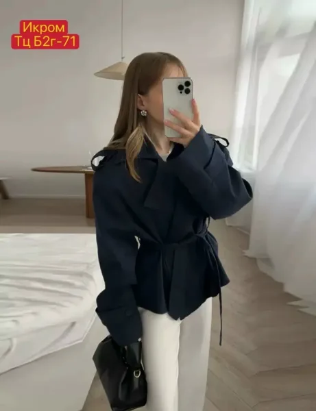 Современный укороченный тренч в стиле Zara с акцентом на талии — фото 1