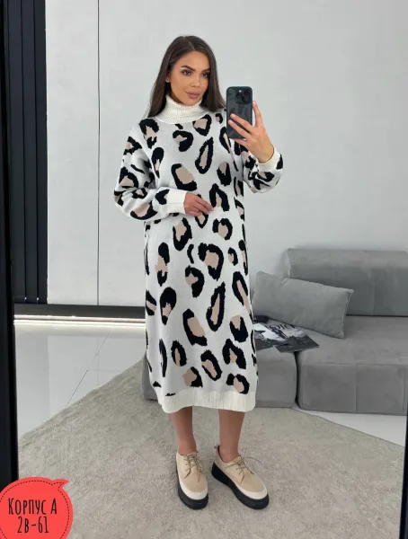 Женственное платье из ткани с добавлением шерсти и кашемира — фото 6