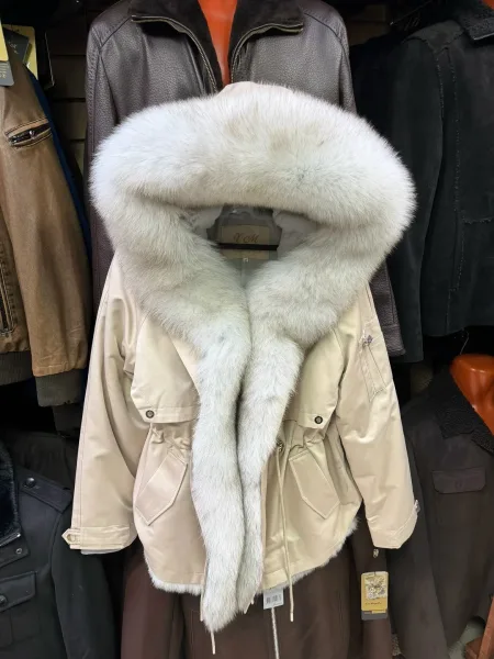 Шуба КУРТОЧКА ЖЕНСКАЯ — фото 1