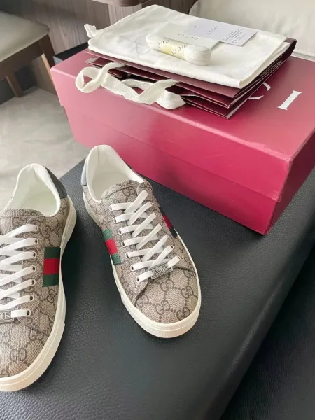 Кеды Gucci Ace бежево-чёрные с полосой Web — фото 9